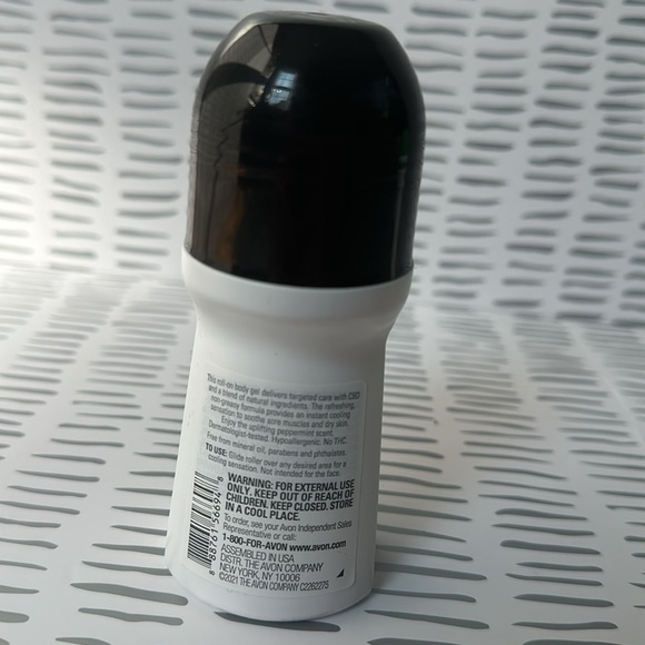 Avon deodorants 3 roll-ons. Veilment, Feeling Fresh, and Cool confidence. - Picture 4 of 8